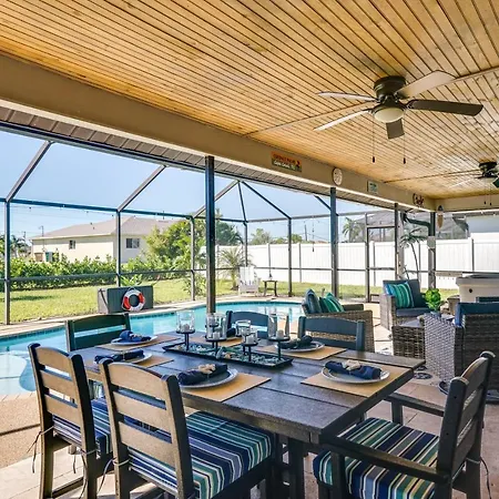 Coconut Palms In Cape Coral With Pool And Hot Tub! Villa